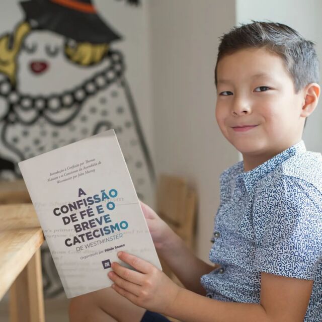 INSTRUA SUA FAMÍLIA!

Compre agora mesmo “A Confissão de Fé e o Breve Catecismo de Westminster” para a instrução da sua família.

Leia um trecho.

A religião foi primeiramente nascida em famílias, e ali o Diabo procura esmagá–la; as famílias dos Patriarcas eram todas as Igrejas que Deus tinha no mundo para a época; e, portanto, (suponho) quando Caim saiu da família de Adão, diz–se que ele saiu da face do Senhor (Gênesis 4:16). Agora, o Diabo sabe que isto é um golpe na raiz, e uma maneira pronta de impedir a sucessão das Igrejas: — se ele conseguir subverter as famílias, outras sociedades e comunidades não irão florescer por muito tempo e subsistir com qualquer poder e vigor; pois ali está o estoque de onde são fornecidas tanto para o presente como para o futuro.

#InstitutoReformadoSantoEvangelho #EditoraReformadaSantoEvangelho #ConfissãodeFédeWestminster #BreveCatecismodeWestminster #TeologiaReformada #Teologia